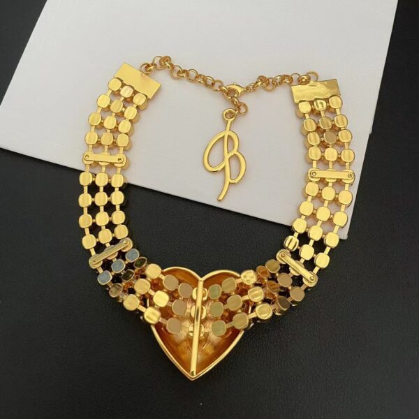45166#European and American fashion new gold heart multi-layer crystal adjustable necklace with light luxury design and high-end feeling collarbone chain - Image 7