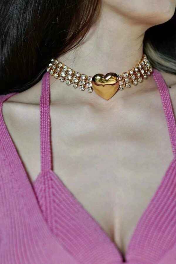 45166#European and American fashion new gold heart multi-layer crystal adjustable necklace with light luxury design and high-end feeling collarbone chain - Image 9